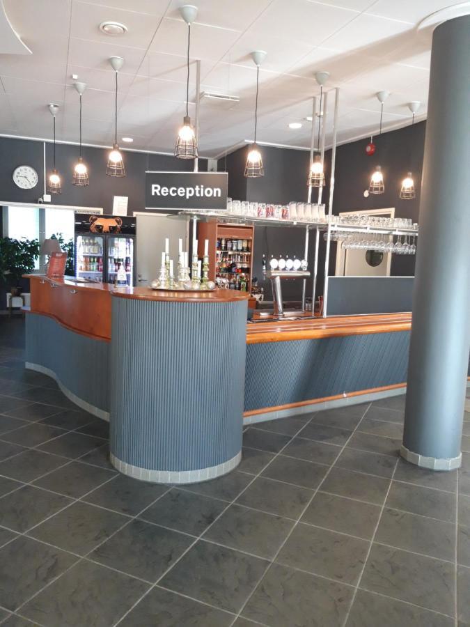 Hotelli Kaustinen Exteriér fotografie